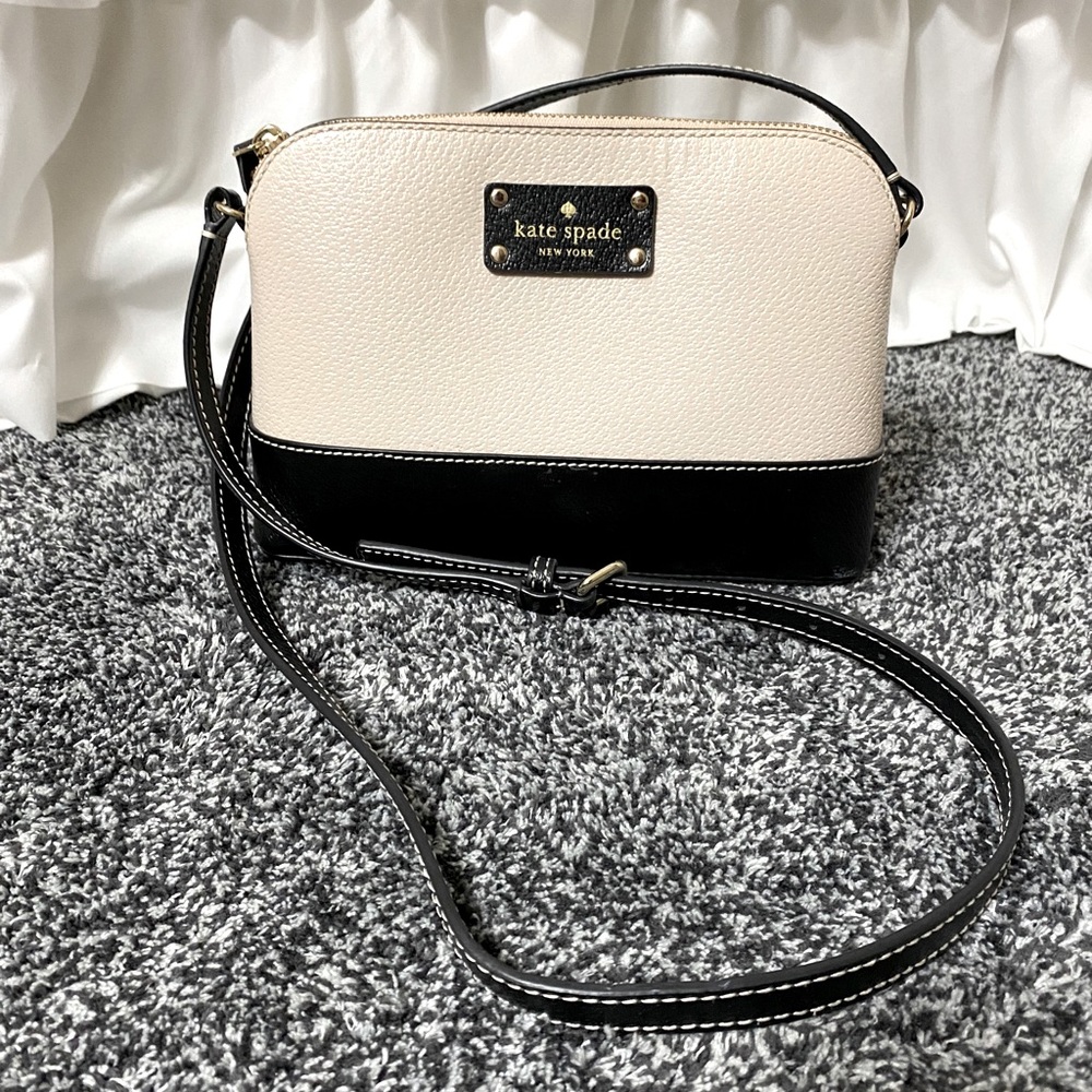 ✨Host Pick✨ Kate Spade Crossbody